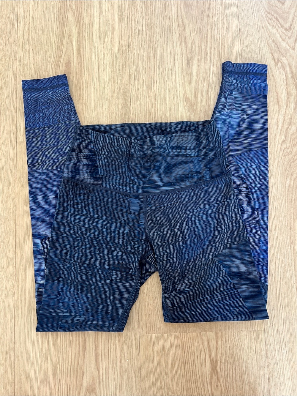 Lululemon leggings size 4